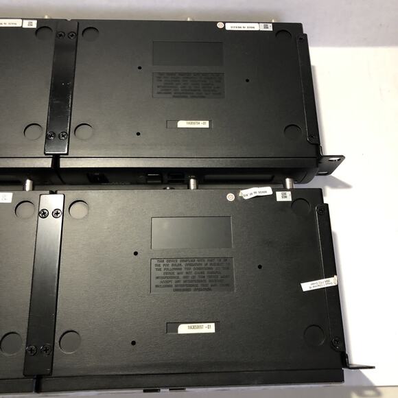 Shure ULXS4 Wireless Microphone Receivers 662~698 MHz-M1 (Set of 2 on 2 Rack).. - Picture 15 of 16